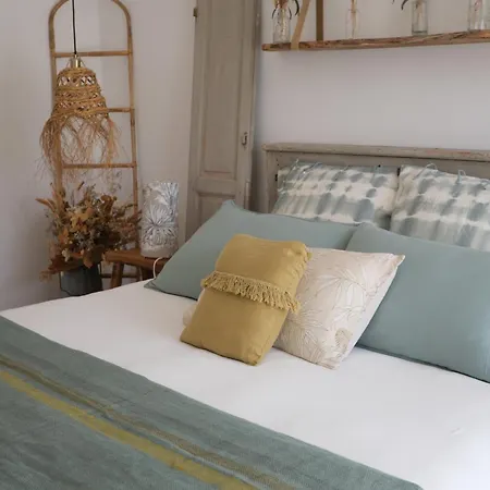 La Petite Parenthese Bed & Breakfast
